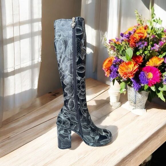 NWT Chanel Calfskin Camellia Printed High Leather Boots (7.5) - Picture 1 of 9